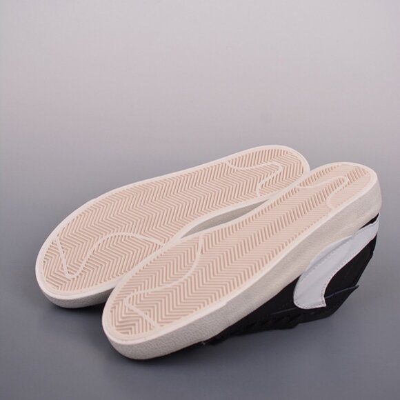 Nike Blazer Low '77 Jumbo Sneaker Black - Picture 8 of 9